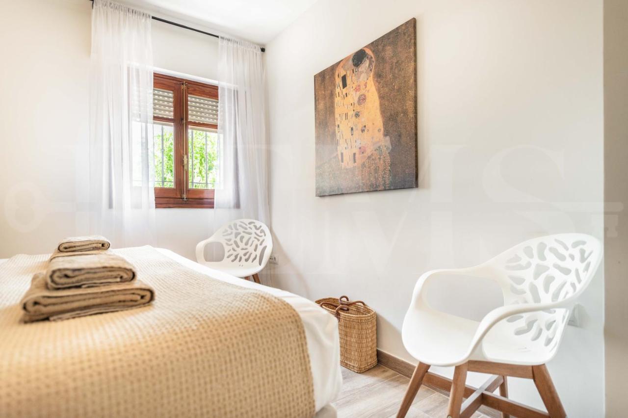 Spacious Apartment Next To Plaza De La Merced By Rems Málaga Eksteriør bilde